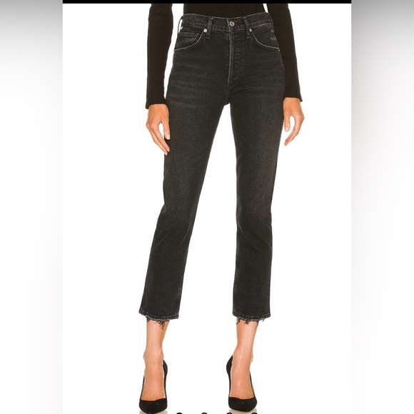 Citizens Of Humanity Denim - Jolene High Rise Vintage Slim in Stormy
Citizens of Humanity 
28 Style 1965-3010